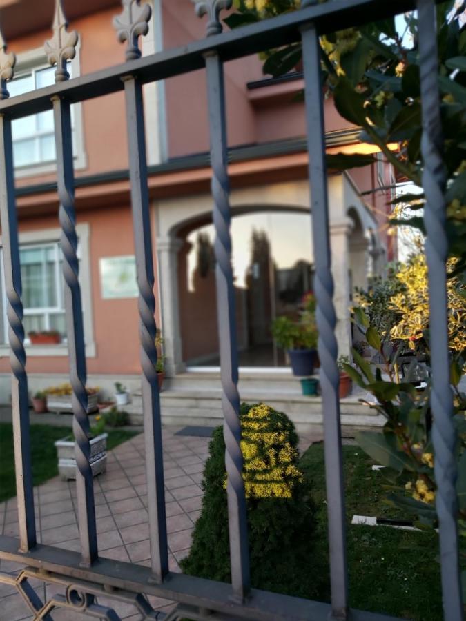Despertar Con El Sonido De Los Pajaros Villa Melide Dış mekan fotoğraf